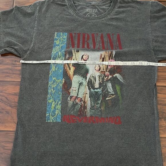 Nirvana Band Music Gray Pullover Graphic Shirt Casual Concert Festival - Picture 5 of 8